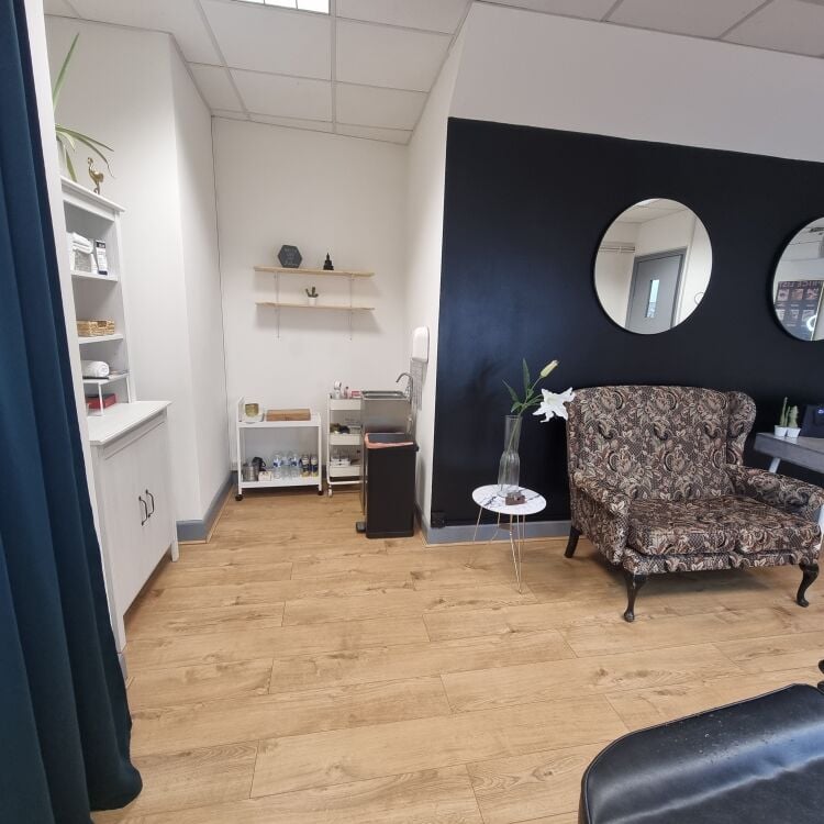 Brows Boutique Photo 3