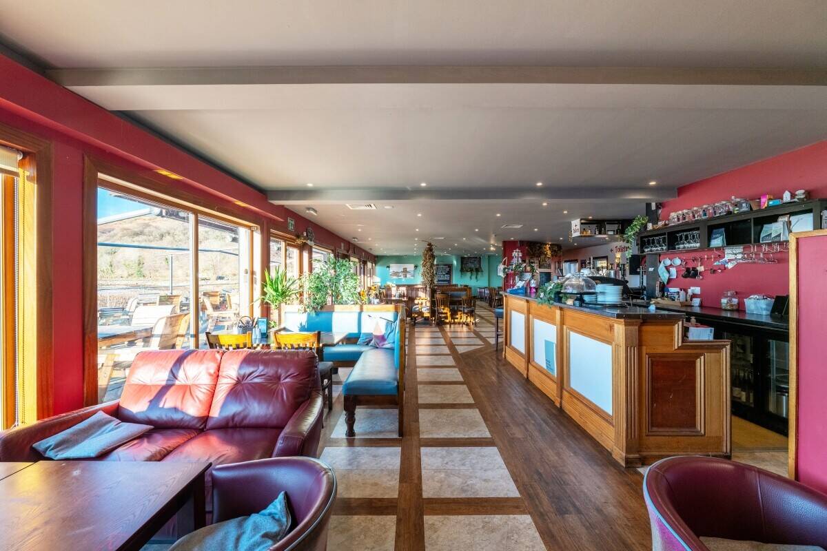 Opportunity to Run a Well-Established Pub/Restaurant on a Stunning Beach