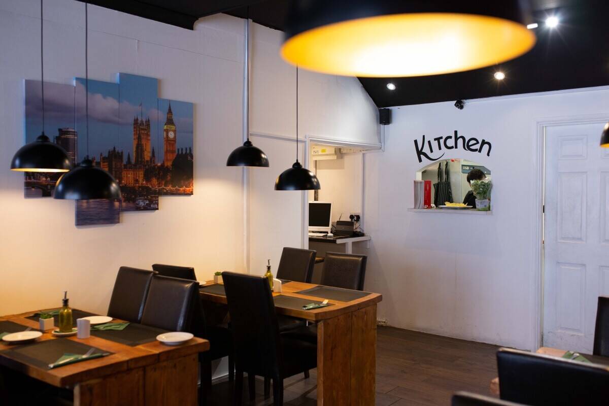 Restaurant for sale in Willesden Green Photo 3