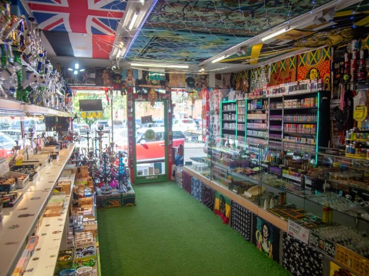 Highly Rated Smoking Accessories And Vapes Shops For Sale Photo 3