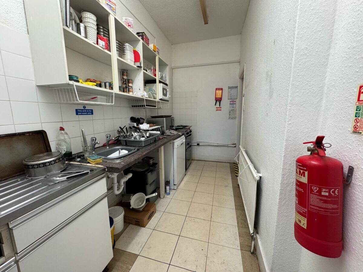 Long established cafe/sandwich bar business for sale in South Essex Photo 2