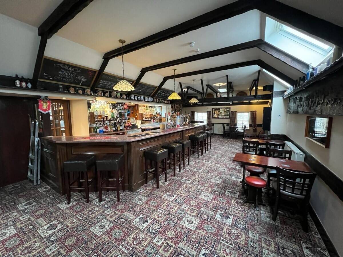 A well presented multi-income stream hotel, in Aberdeenshire village of Tarves (ref 1638)