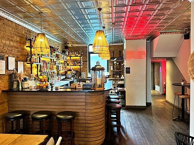 Stylish Restaurant And Bar for Sale Photo 3