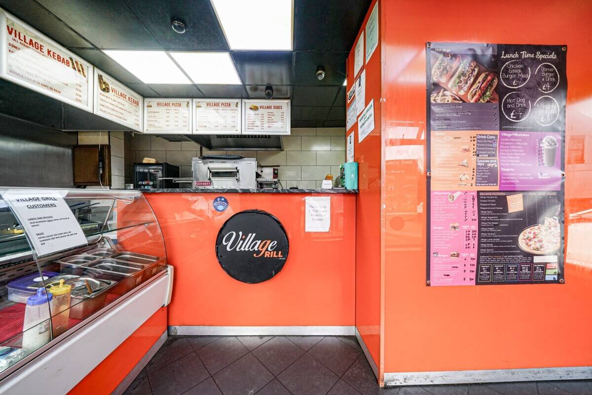 Grill & Kebab and Pizza shop for sale in Colnbrook Village
