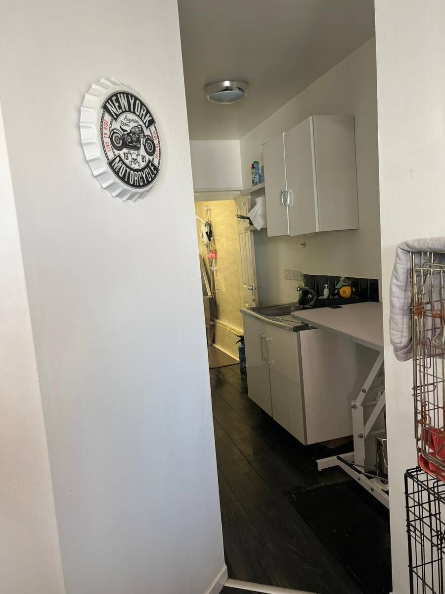 Dog Groomers near Birkenhead town centre
