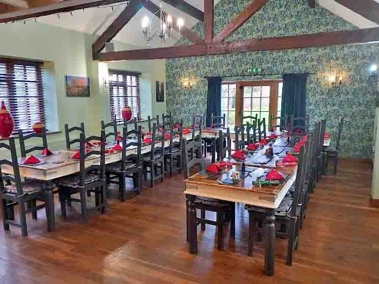 POWYS/SHROPSHIRE BORDERS - VILLAGE CENTRE FOOD LED PUBLIC HOUSE Photo 3