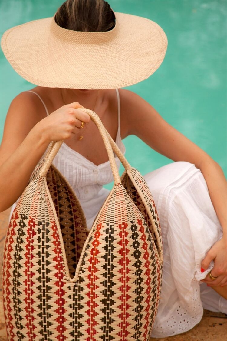 E-COMMERCE RETAILER OF HANDCRAFTED COLOMBIAN HOMEWARE AND ACCESSORIES