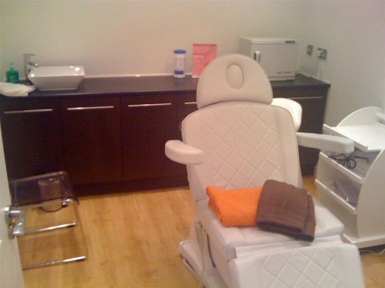 LEASEHOLD AESTHETICS & BEAUTY CLINIC Photo 3