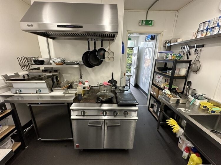 Cafe in Irlam Photo 3