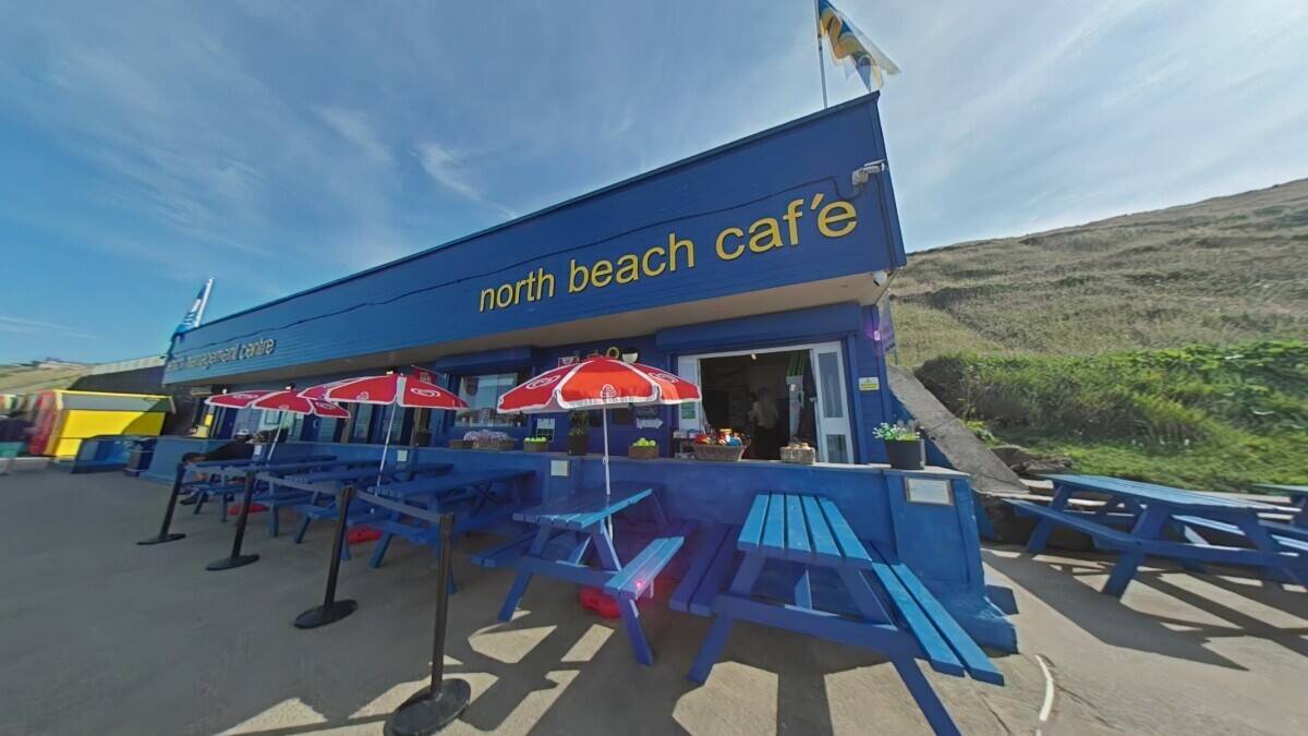 Price Reduced Beach Cafe & Gift Shop Container Unit (Separate) on Promenade in Whitby Photo 3