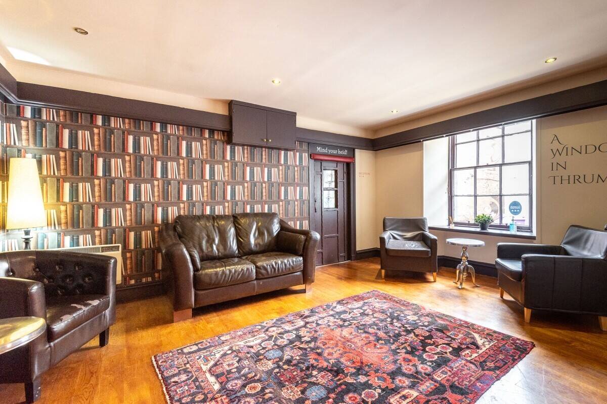 Established & Well Presented 9-Bedroom Hotel For Sale