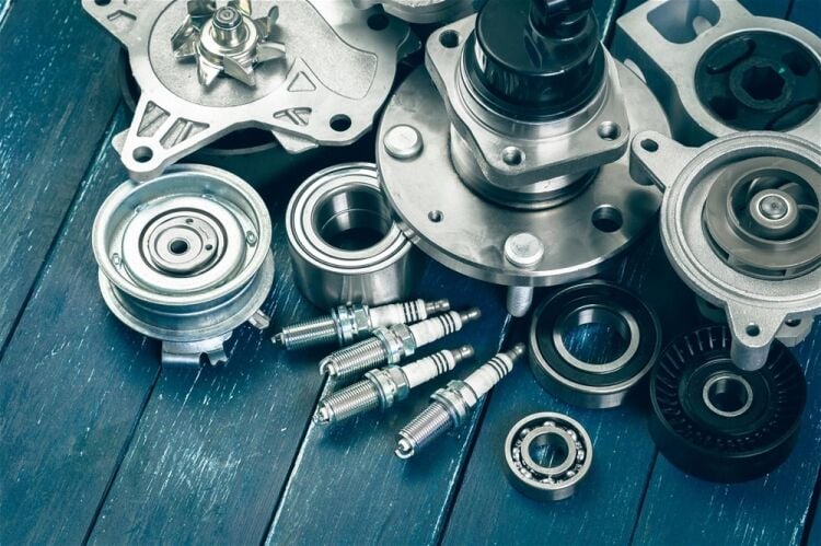 AUTOMOTIVE PARTS RETAILER Photo 3