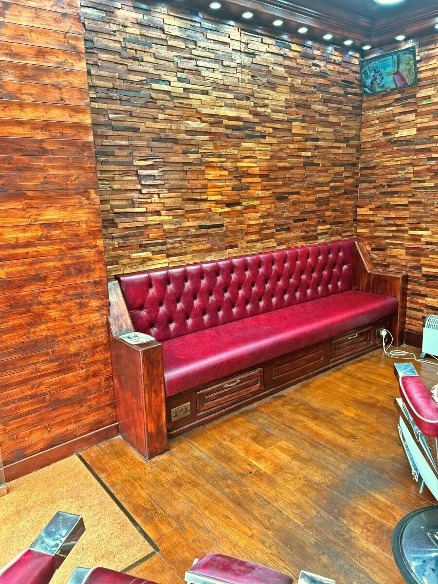 Barber Shop for sale in Tooting Bec Photo 3