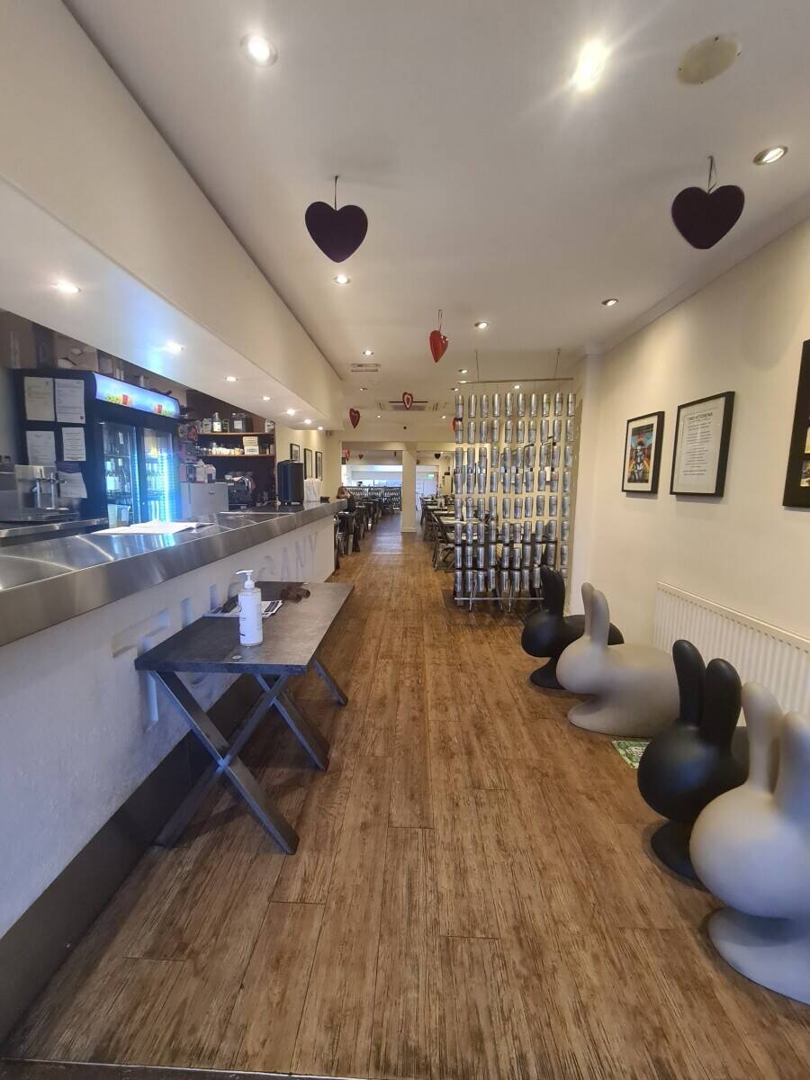 Loughton Restaurant 94 covers Photo 3