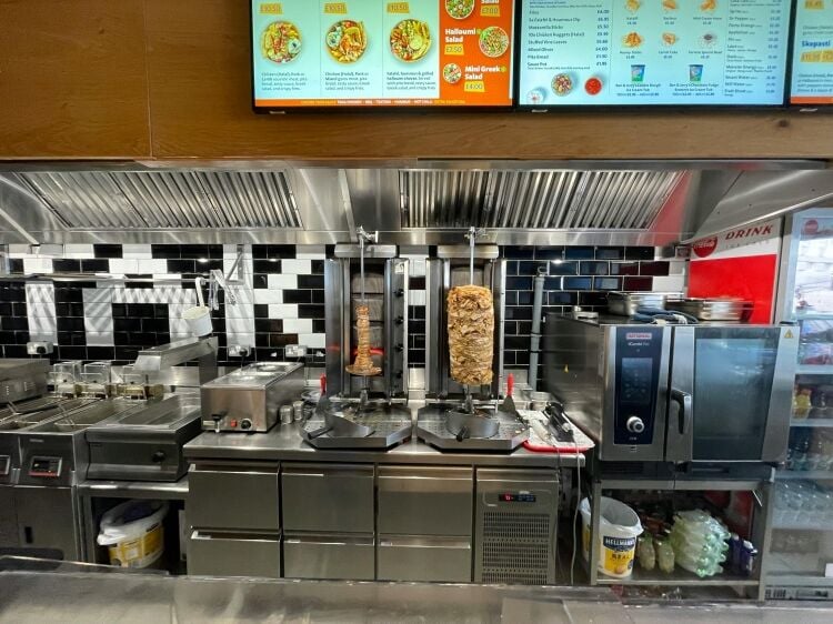 Premium Town Centre Restaurant/Takeaway Photo 3