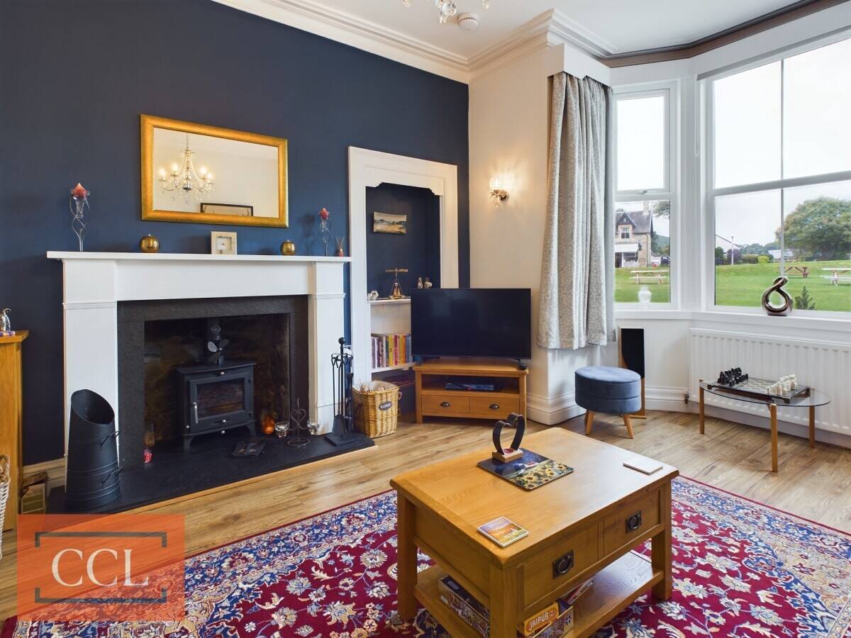 Charming Victorian villa nestled in the heart of Drumnadrochit