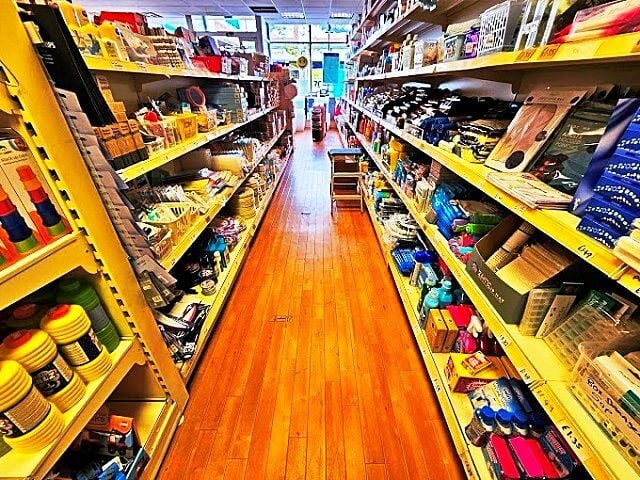 Discount Store for Sale Photo 3