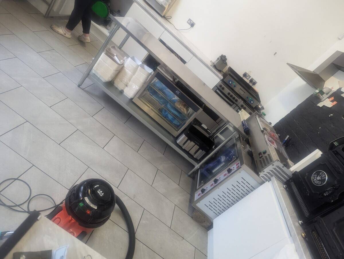 Takeaway Business, Full Kitchen, Ancillaries, Ltd Company, Fixtures & Fittings Photo 4