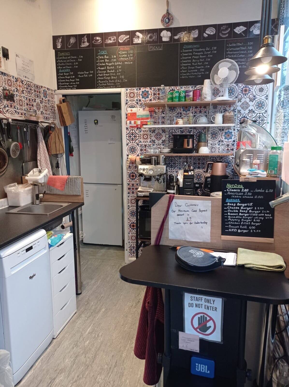 Burger/Hot dog shop for sale