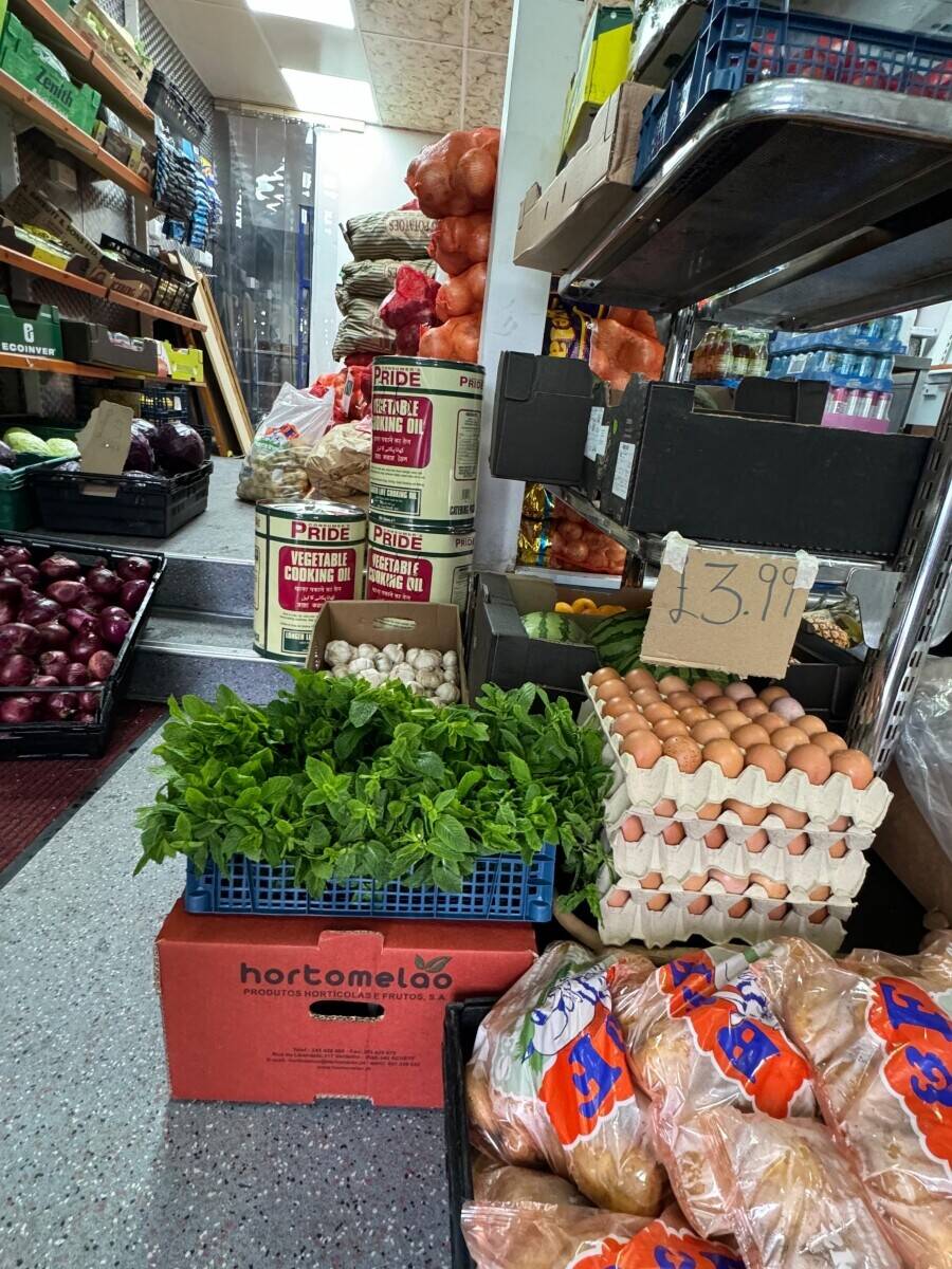 Fruit and vegetables And ice Cream shop Photo 3
