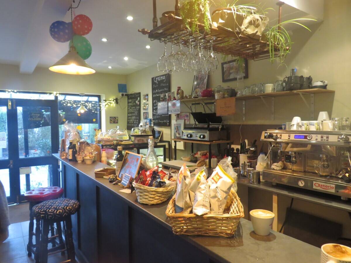 Very Popular, Italian Café Business Photo 3