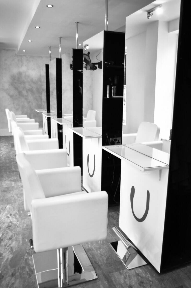 Luxury Hair & Beauty Salon for Sale in the East Midlands Photo 3