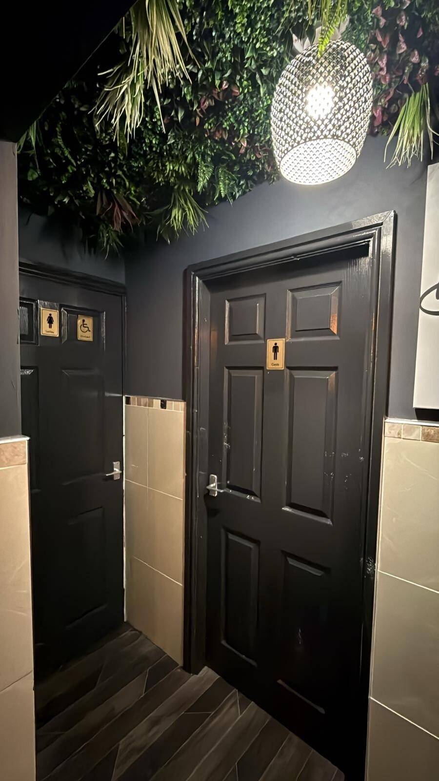 Aladdin bar and grill restaurant for sale 70 seats Indian food new refurbished restaurant with beautiful deco
