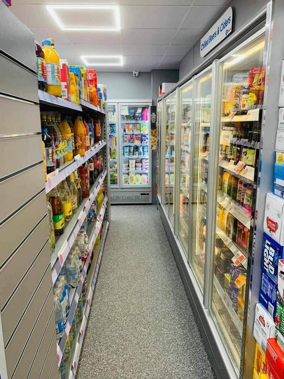 Neighbourhood convenience store  Photo 3
