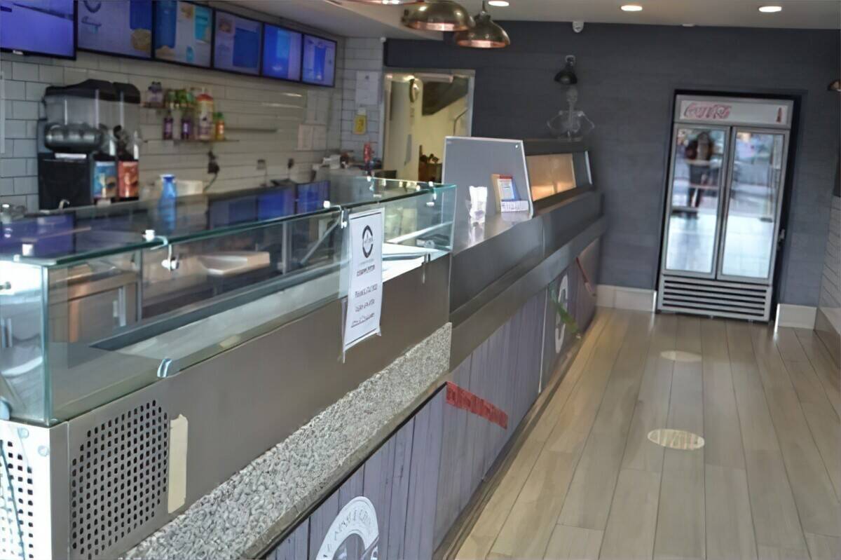 Staff Run, Fish and Chip Shop with Accommodation