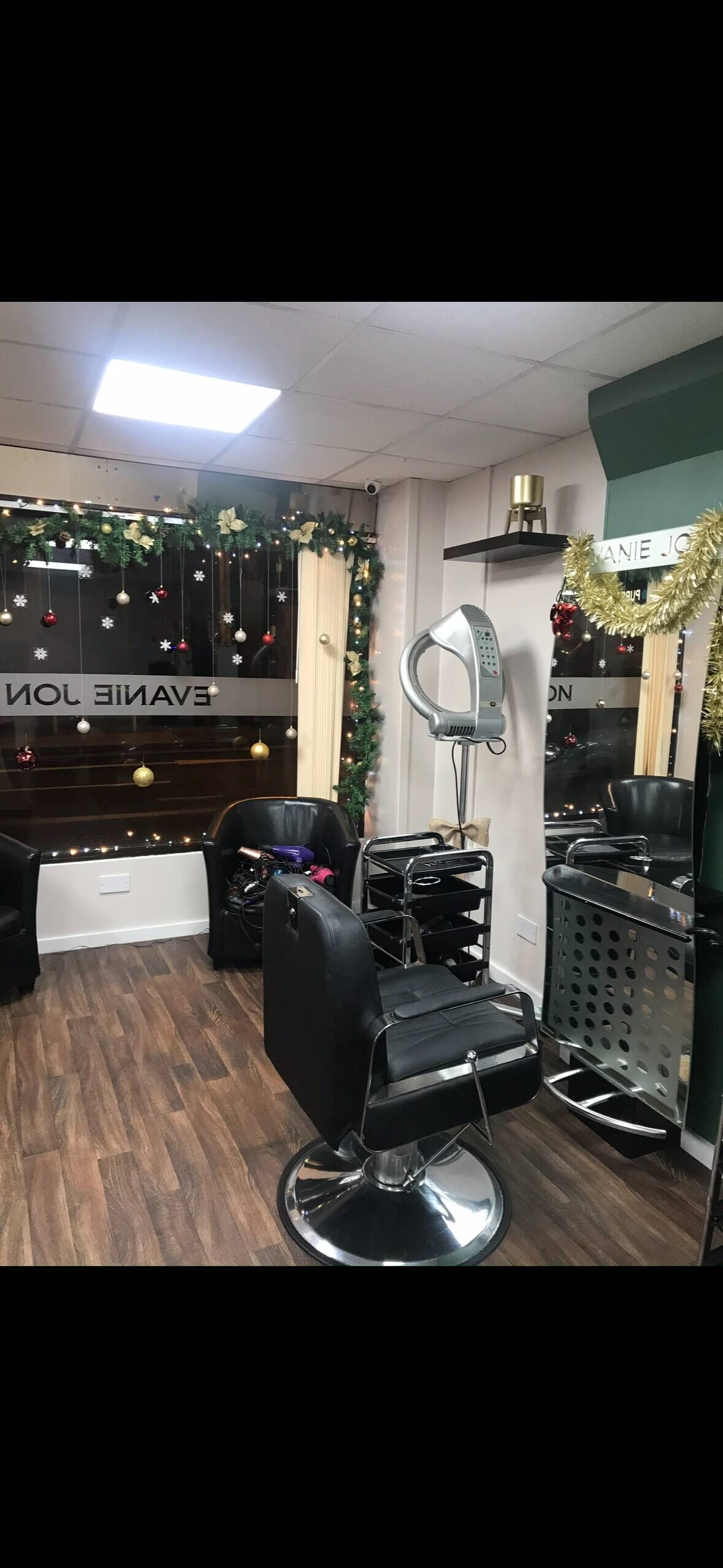Hair salon