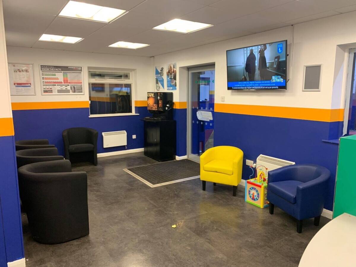 Mot station forsale Photo 4