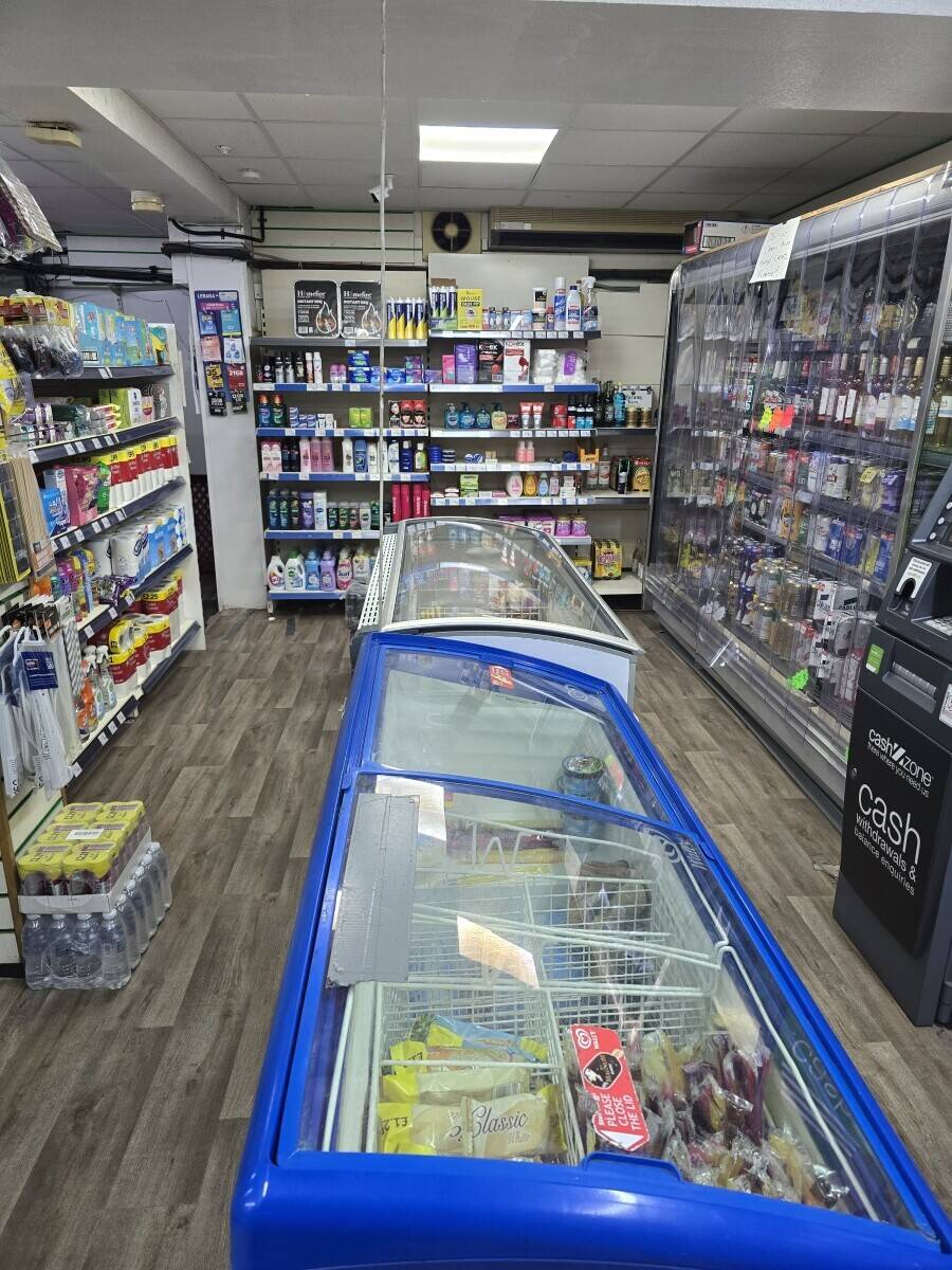 Shop for sale Photo 3