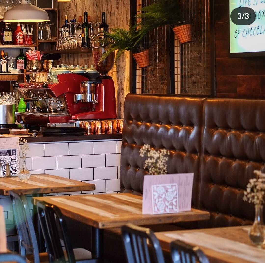 Restaurant for sale in Oldham Photo 3