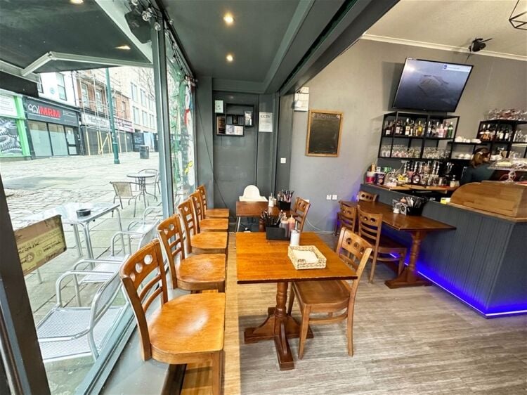 Cafe/Bar in Eccles Photo 3
