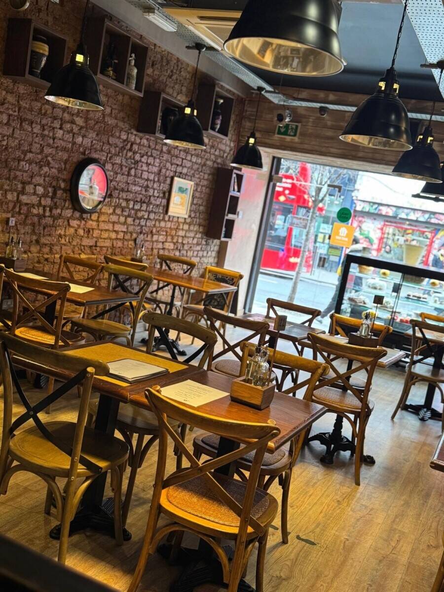 Coffee shop & Bistro