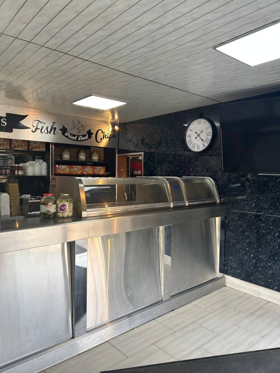 Mancini's Street Food, Newmains Wishaw Leasehold For Sale - Very Busy Shop with Impressive Turnover