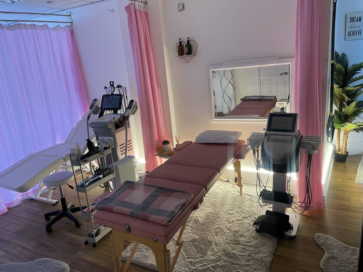 Body Sculpting Studio for Sale