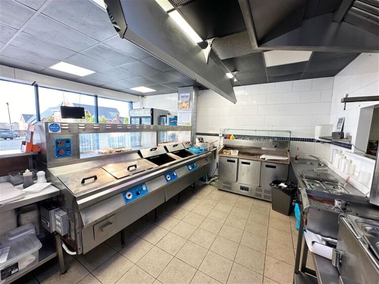 Hot food takeaway in Hyde Photo 3