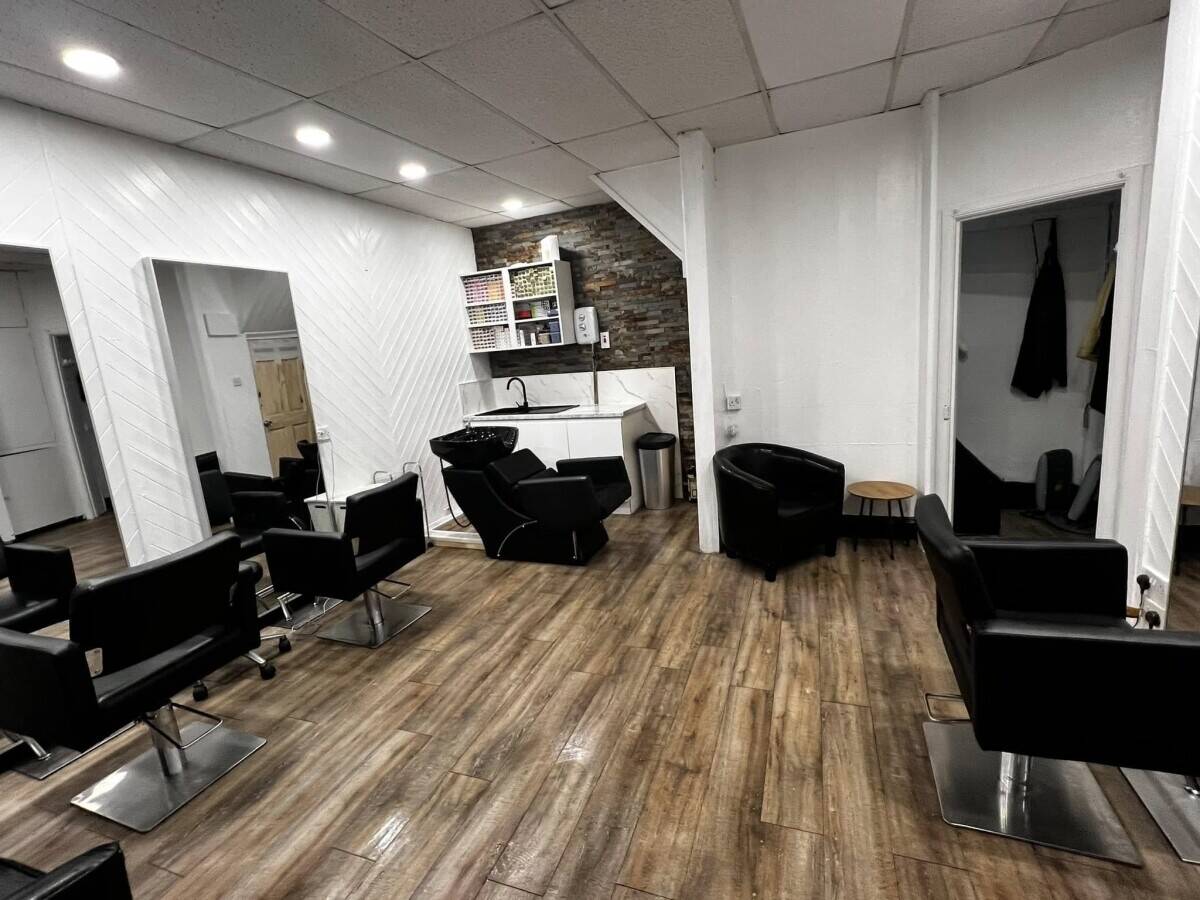 A Highly Reputable, Popular Hair & Beauty Salon