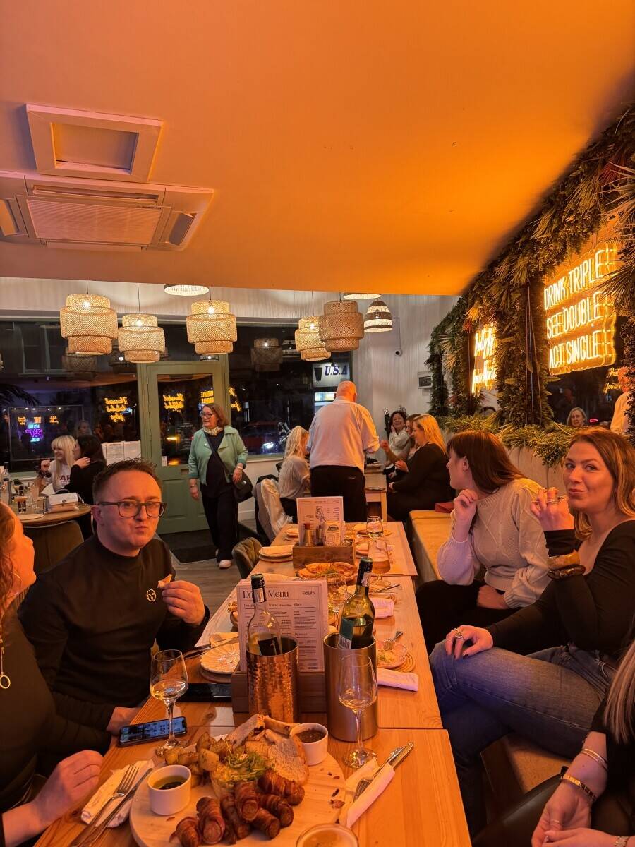 Unique Bar & Bistro for sale in town centre location Photo 3