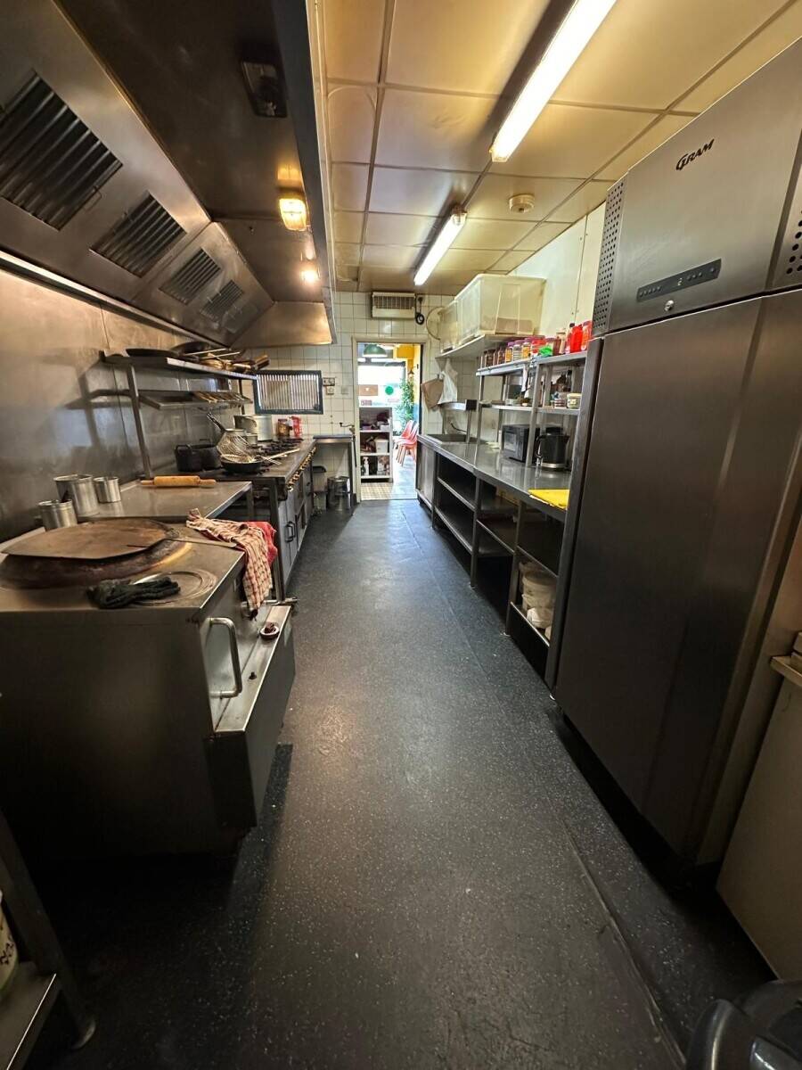 Indian Takeaway For Sale in Waterlooville Hampshire
