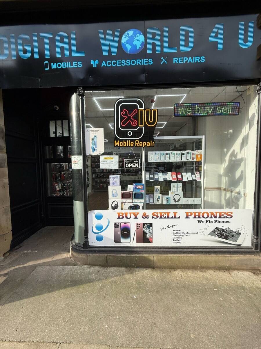 Runing phone shop for sale in Halifax high street..with epos system till and all repair parts and accessories. Selling shop because owner is moving to