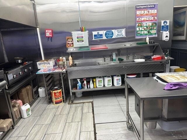 Chicken Plus Kebab Shop for Sale Photo 3