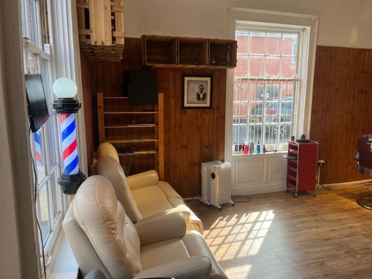 Fade into Success – Own This Thriving Barbershop!