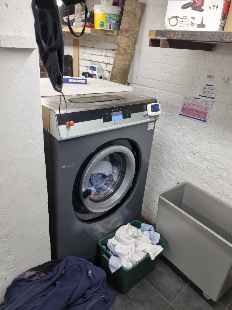 Dry cleaners Bromley