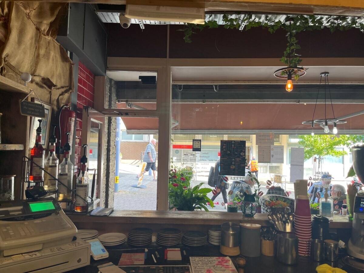 Coffee shop Photo 3