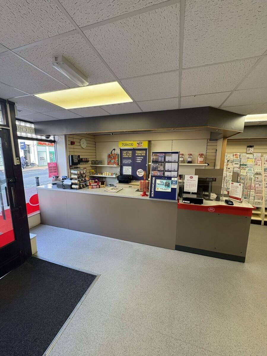 Mains Post Office in Popular Coastal Town Photo 3