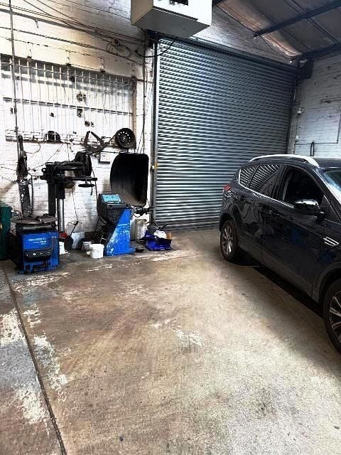 Garage  /   Workshop With Mot Centre class 4,5 & 7 for Sale Photo 3