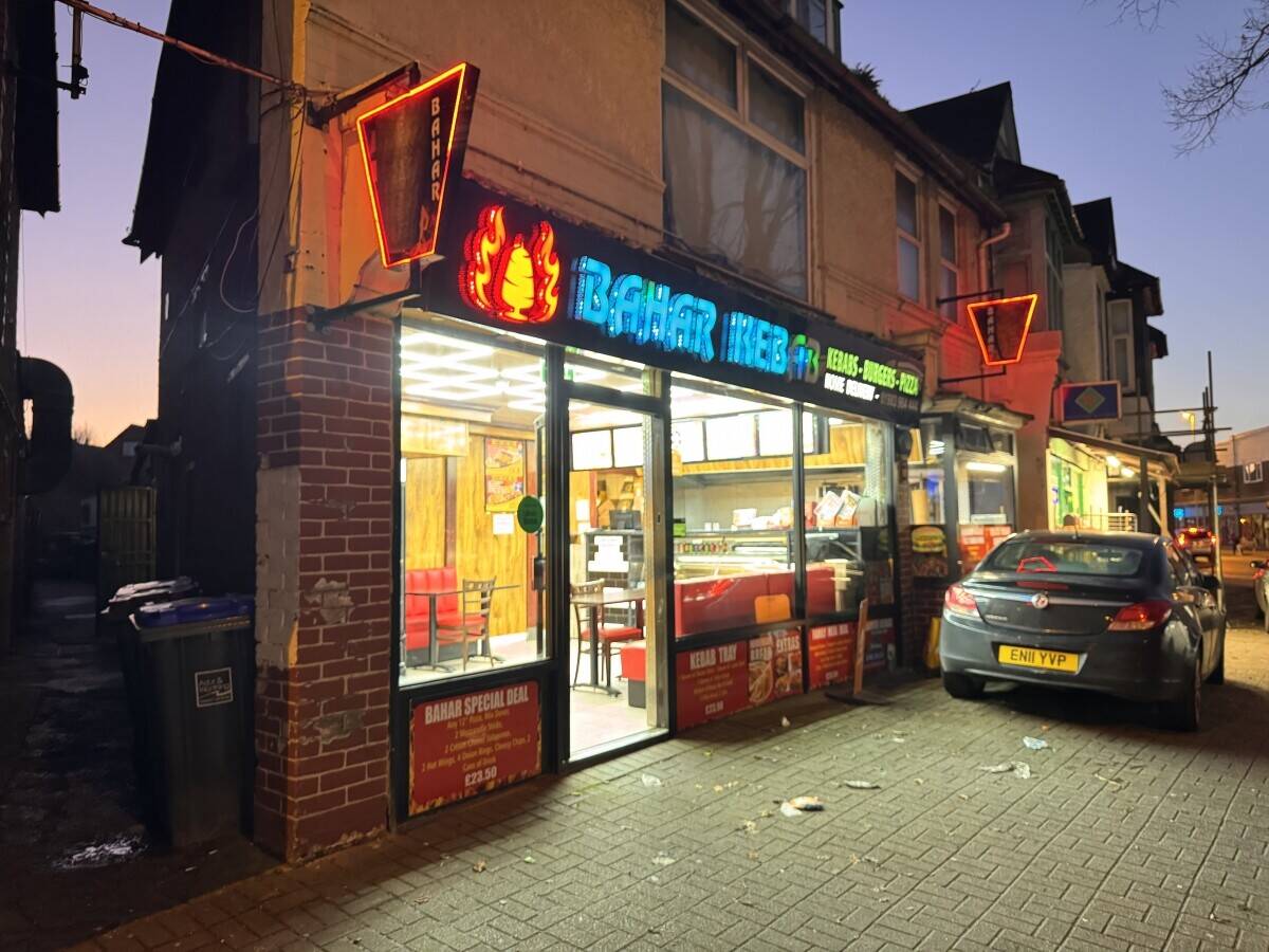 Kebab shop for sale in prime location, Worthing West Sussex Photo 3