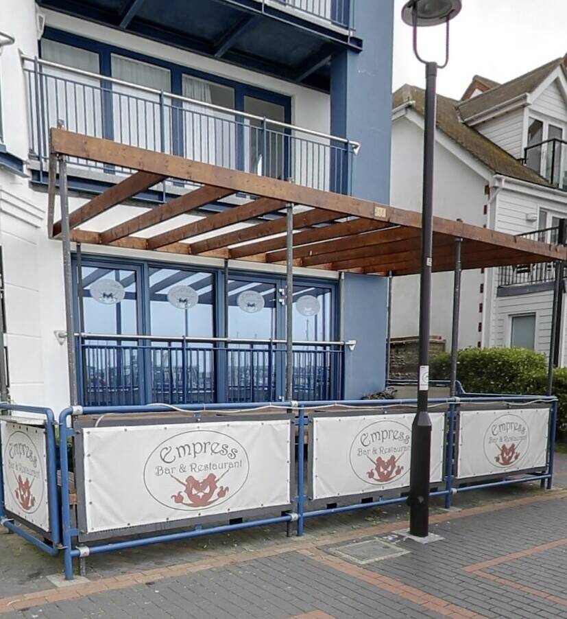 Bar, Restaurant, Cafe  - Waterside location Photo 3